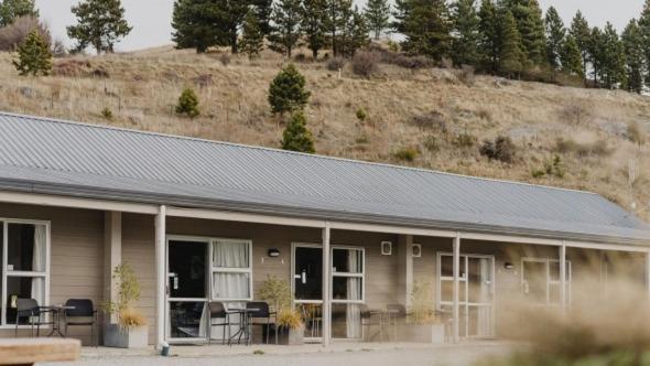 Lakes Edge Holiday Park Lake Tekapo Exterior photo